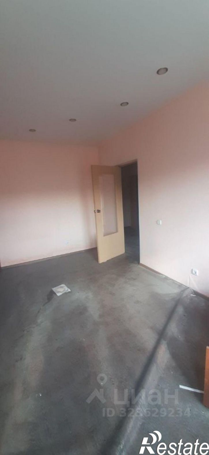 2-комн квартира г Калтан, ул Ключевая, д. 1а