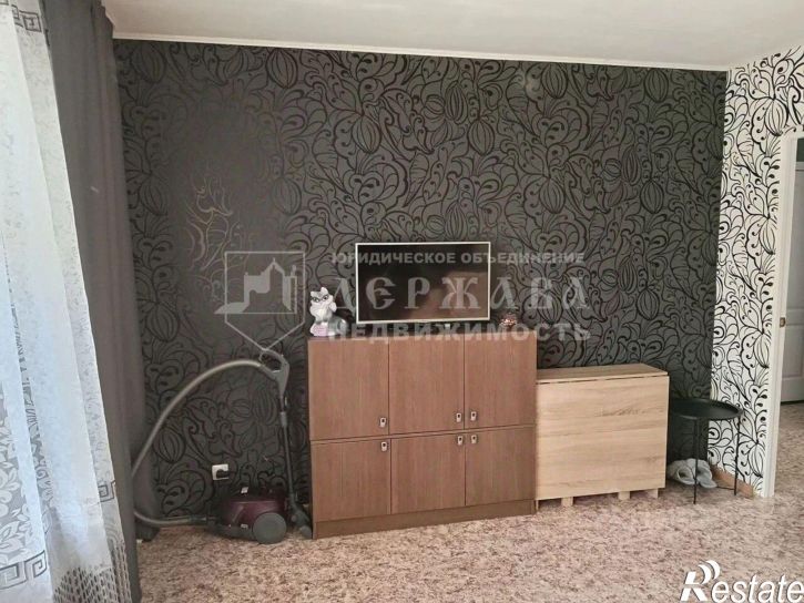 2-комн квартира Солнечный мкр, 18,  д. 18