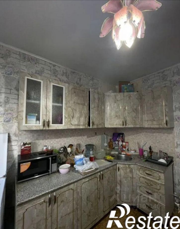 4-комн квартира проспект Строителей, 11,  д. 11